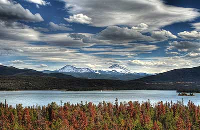 Fall colors with mountians in Summit County Colorado.